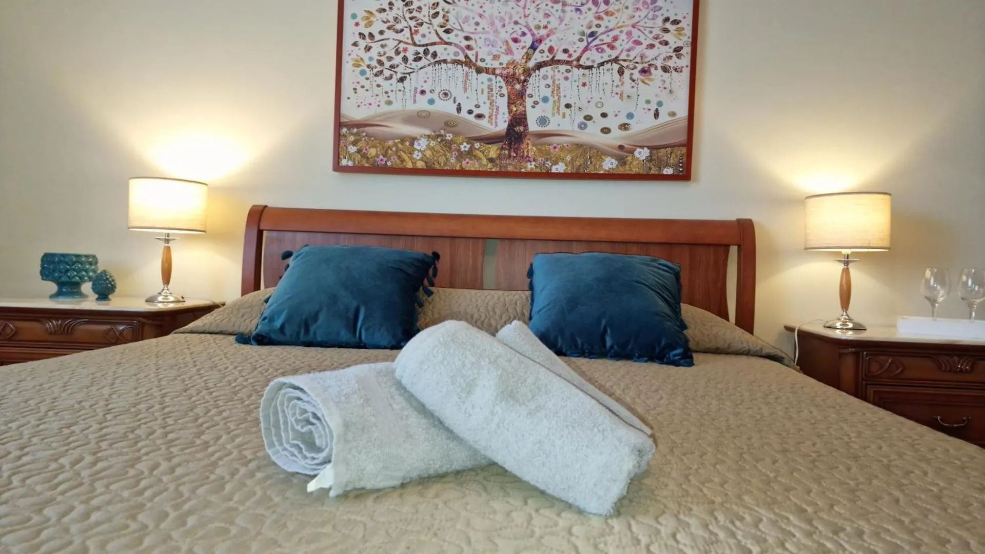 Lorenzo Guest Suite With Free Private Parking-- Cantieri Culturali Palermo 0*,